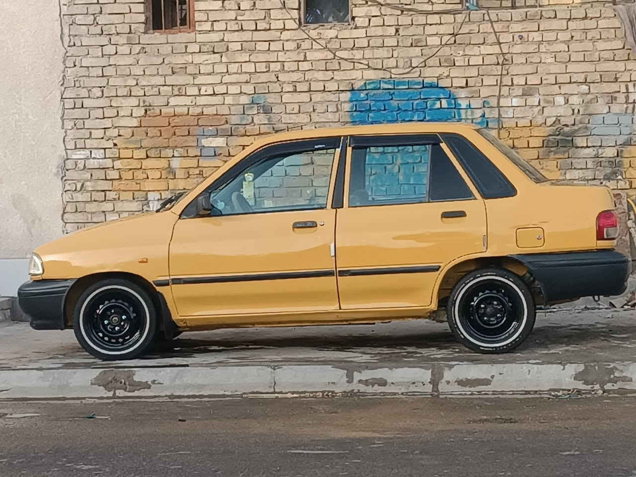 سياره سايبه موديل 2012
سياره حلوه مال جناي سياره تختم تاير تخم ويل حداديه جديده سنويه ما منتهيه رقم نكليزي ميسان رقمي***********

