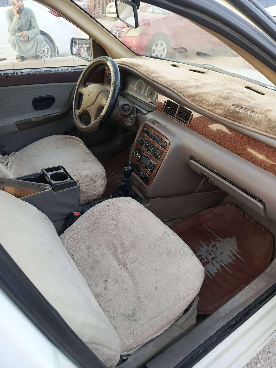 سلام عليكم سمند للبيع موديل 12مكينه وكير نضاف حداديه نضيفه مكان النجف سعر 30وبيه مجال ***********غرفته حلوه

