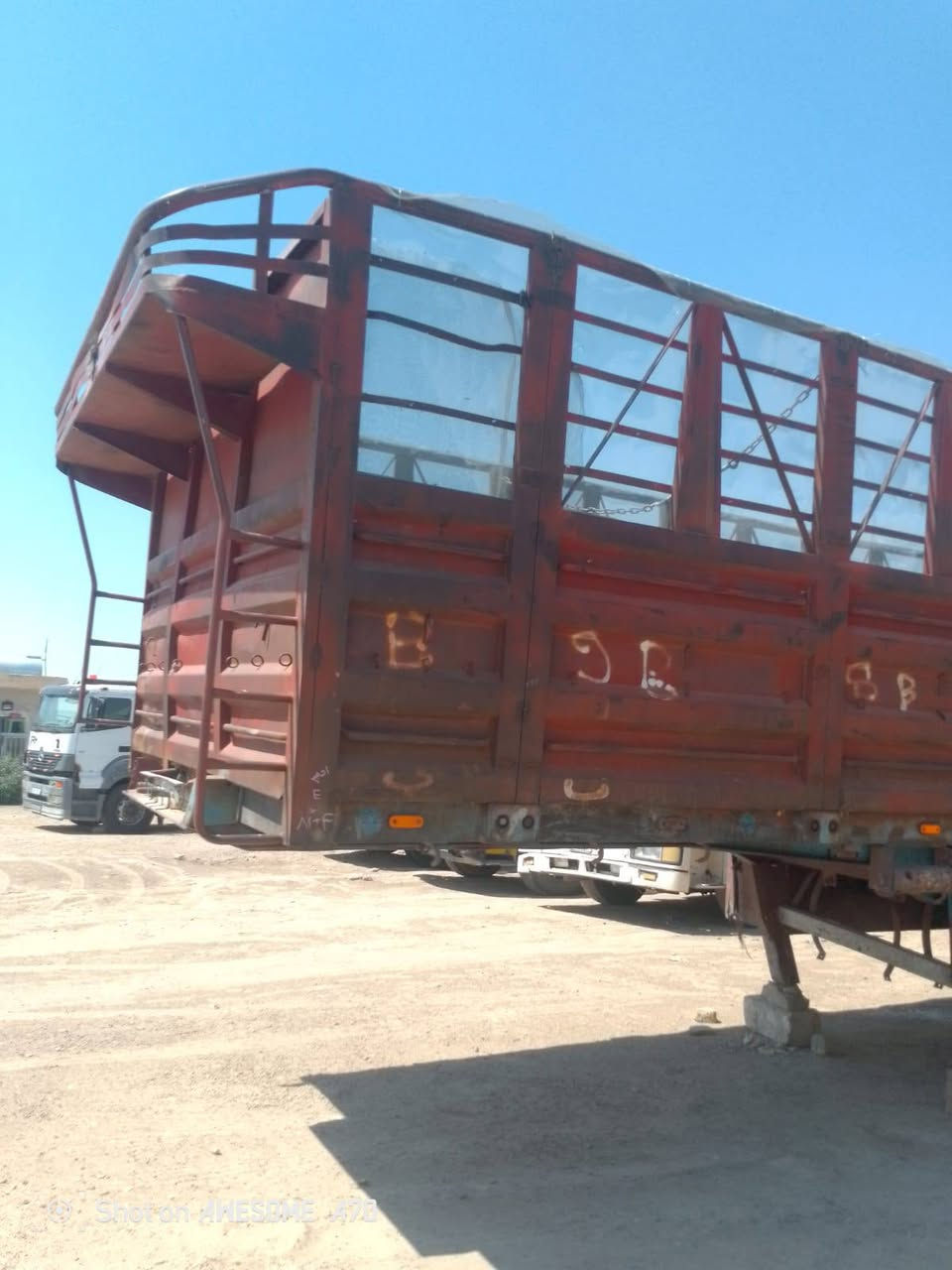 للبيع عربانه أوربية محددة ارتفاع اجناب 190 أربع دناكير تك تاير 13 و60 تصير مزوج شاصي مكفول.. السعر 58$
***********

نص مكتوب في الصور:
- Shot on AWESOME A30
- Shot on AWESOME A70
- Shot on AWESOME A73