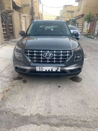 للبيع هيونداي فينيو وارد كندي موديل 2023 محرك 1600 دوش دبل نوزل ، ماشي...