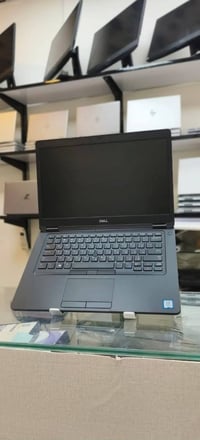 جهاز مرتب وقوي بمعالج  Core i5U جيل 7 — 💰وبسعر 240 الف فقط🔥 💻 Dell Lat...