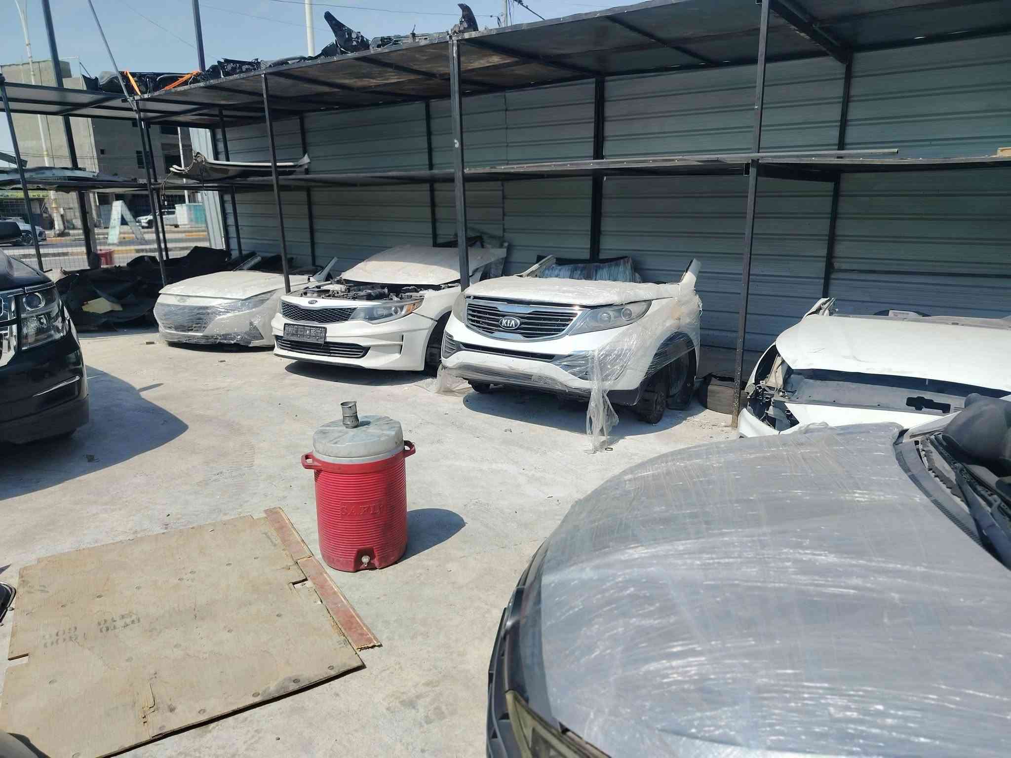 وصلت الحاويات مجمع الكويتي مقابل ملعب السماوه الأولمبي للإستفسار الاتصال على الرقم *********** كلشي يخص السيارت متوفر جوه السوك تعال ودلل راح تتفاجه بالأسعار أكرر العنوان السماوه الغسل مقابيل ملعب السماوه الأولمبي للإستفسار الاتصال على الرقم ***********
