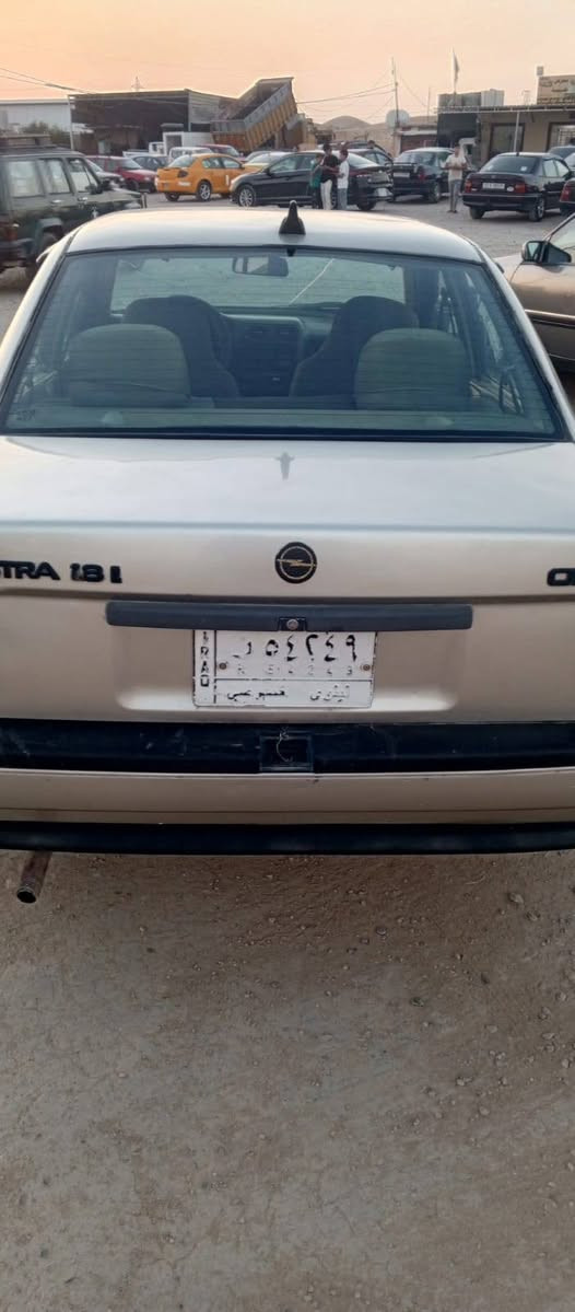 سياره اوبل فكثرا حجم 18محرك معمر جديد والطخم زين مشروع وطني نينوى شرط تحويل سعر 37 بي مجال تواصل ***********
