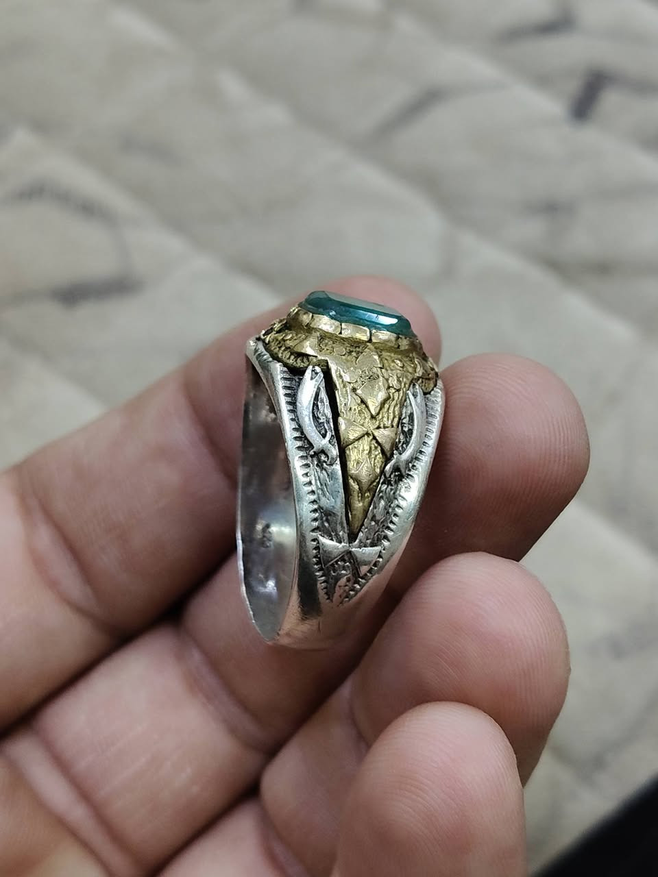 زمرد 40 الف بغداد ***********

