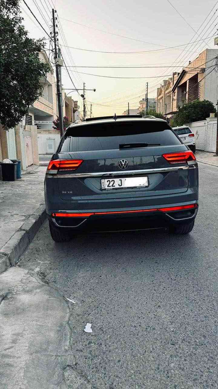 volkswagen Atlas Cross Sport 2021 V6

‎ئەتلەس کڕۆس سپۆرت se ٢٠٢١

‎ رەنگ چیمەنتۆیی
 V6 مكينه
‎١٤ هەزار میل رۆیشتیە
‎سەقف پانۆراما
‎بسمە 
‎تشغيل عن بعد
‎نظامي start stop
‎شاشە گەورە کار بلی و اندروید اوتو
‎کوشن جلد 
‎كوشين كارەبایی 
‎کشن گەرمی
‎بریک بسمە دوگمەی پارکینگ
‎کامیرا حساسی پشت و پێش
‎رادار پێش و پشت و تەنیشتەکان
‎شەحنی موبایل وایرلێس wireless car charger
‎دەرگایی پشتەوە کارەبایی
‎زور مواصفاتي تري تيدايه

‎

‎بن قەپاغی بەنزین ليدانةكى بچوكى هەیە سبوخە
‎هەموو بە شەرت 
‎ارباگ نەتەقیوە

‎فولكسواكن اطلس كروس سپورت ٢٠٢١ v6

‎لون اسمتي او سموك
V6 محرك
‎ماشيه ١٤ الف ميل
‎سقف بانوراما
‎بسمه تشغيل عن بعد 
‎نظام start stop
‎شاشه كبيره  كار بلى و اندرود اوتو
‎كشنات جلد 
‎کشن كهربايي
‎كشن تدفئه 
‎بريك بسمه
‎زر باركينگ مساعد گراج
‎كاميرا حساسات امامي و خلفي 
‎رادار امامي و خلفي 
Tتحديد مسار
‎نقطة عماء 
‎شحن وايرليس موبايل
‎باب خلفي كهربائي 
‎بيها بعد هوايه مواصفات

Hارباكات سليمه 
بدون حادث بيها طخه جوه قباق بنزين مصبوغه 
مكفوله من كلشي 
رقم جديد
‎

‎ رقم موبايل:  *********** أربيل, العراق
