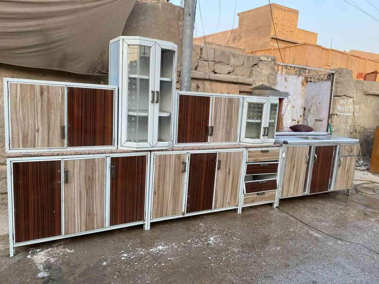 ملاحظه بيع او مراوس  
كاونتر المنيوم تسكام مرتب كلش . السطح مرمر  . الارضي يتكون 4قطع والملحق 4قطع مكاني بالقاسم وسعره مناسب ***********
