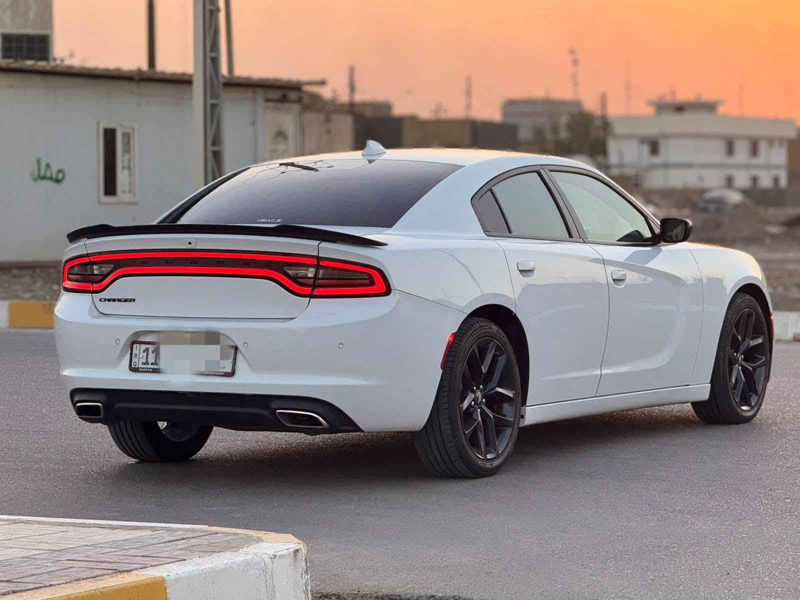 للبيع چارجر 2023 اصل باسمي رقم بغداد تحويل وارد أمريكي صور الحادث مرفقه بالمنشور مواصفات بلاك توب السياره جديده وجاهزه للخير بوضع الشركه ماشيه 48 حقيقي تخم تاير حداديه محرك كير تبريد منضومه زنون اصلي جاهزه للخير السعر 228 وبيه مجال مكاني الناصريه***********
