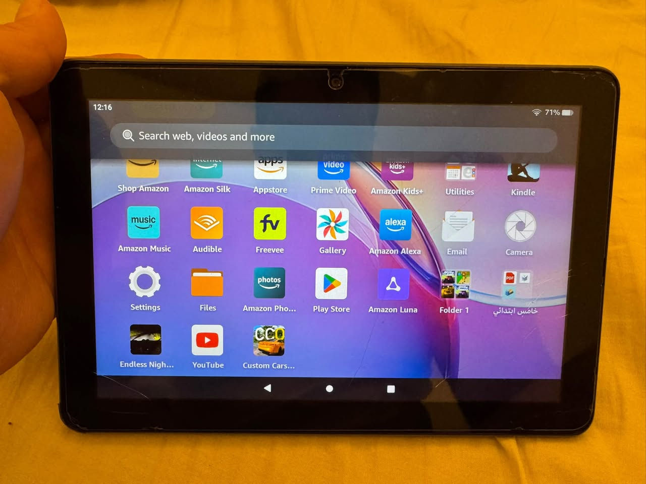 Fire hd 8 plus 32 gb
تابلت امزون اصلي  نظام اندوريد  حجم شاشة ٨ 
يشغل العاب ويوتيوب وتصفح ذاكرة ٣٢ گيگا لا مصلح ولا مفتوح مكاني بغداد الكرخ 

السعر    ٧٠ الف  
***********

نص مكتوب في الصور:
- 12:16 71% Search web, videos and more REGISTER DEVICE Shop Amazon Amazon Silk Appstore Prime Video Amazon Kids+ Utilities Kindle Amazon Music Audible Freevee Gallery Amazon Alexa Email Camera Settings Files Amazon Ph... Play Store Amazon Luna Folder 1 خامس ابتدائي Endless Nig... YouTube Custom Car...