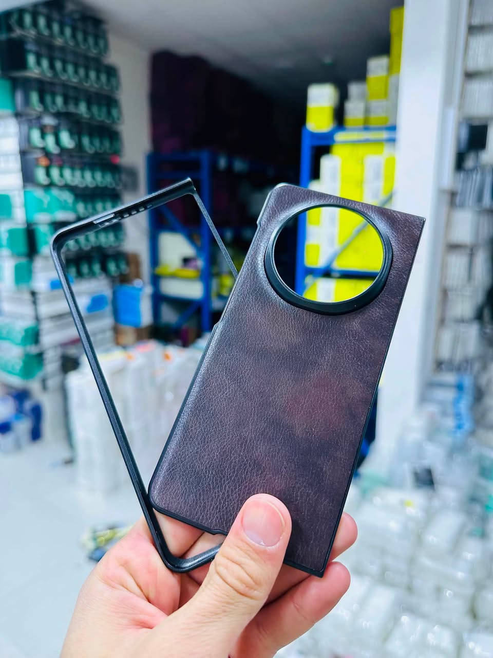 Honor Magic V5
هەمیشە جوانترین کەڤەرەکان بەردەستە

تتوفر دائمًا أجمل الأغطية

کەڤەرو پارێزەری شاشەو پارێزەری کامێرا بەردەستە

تتوفر أغطية وشاشات حماية للشاشة

*********** واتسئاپ

ناونیشان _ سلێمانی بازاڕی حەمە سور دوکانی ژمارە ٣٧
