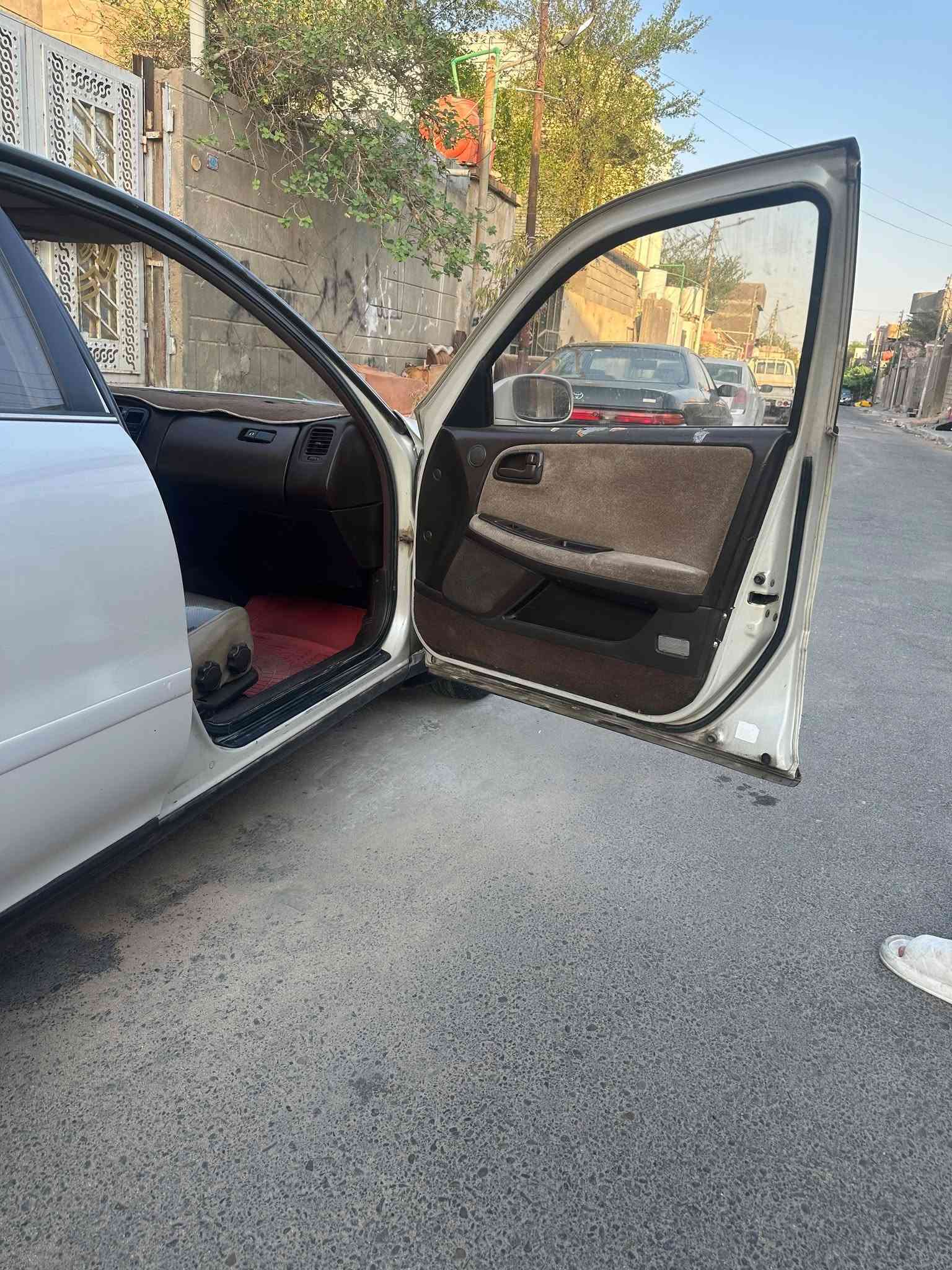 سلام عليكم 
كرسته موديل ١٩٩٣ رقم  انكليزي جديد بصره بأسمي تبريد شغال محرك  ونجي جاهز تخم تاير حداديه جاهزه شاشه جديده السعر (٥٩) قفل سعر بيع مكان السياره البصره القبله 
الاتصال على الرقم 
***********
