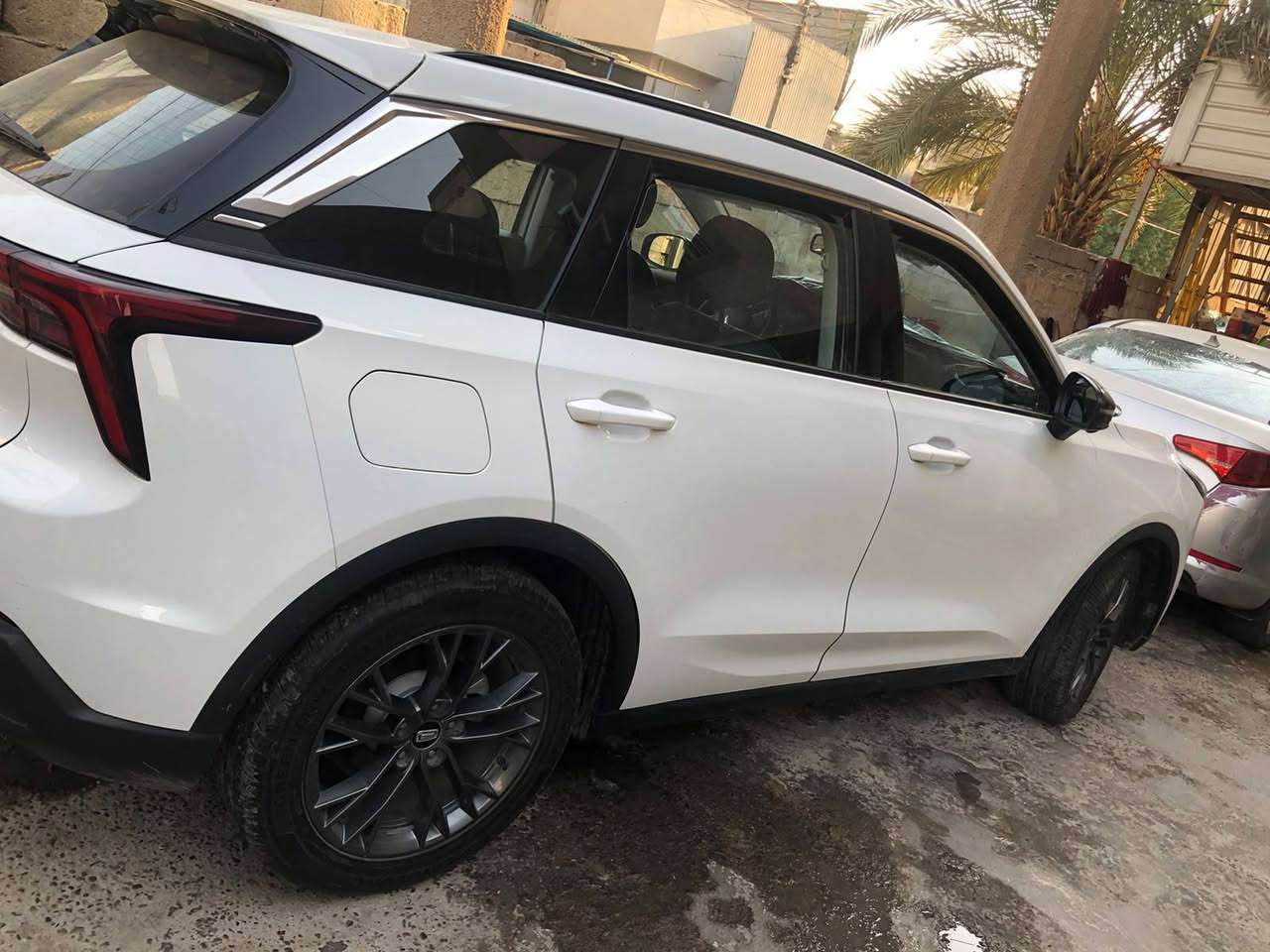 سلام عليكم
بيستون T55 2024
فول موصفات بصمة تشغيل وبصمة ابواب وترحيب وبنرواما تحديد مسار رادر امامي خلفي كامرات محيطيه 360 درجه حساسات امامي خلفي فول للأخير
محرك 1500 تيربو وكير رياضي دبل كلج 7 نمر
 السياره كفاله عامه عدا بارد بالجاملغ الخلفي 
ماشيه 1529 km وقابل للزياده 
سياره بحالة الوكاله مال بيت 
مكانها بغداد الدوره  
السعر 155 وبيها مجال بسيط 
***********
