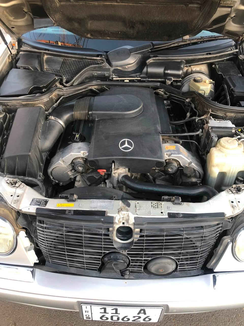السلام عليكم
السيارة للبيع او مراوس حسب القناعة مارسيدس ام عيون موديل ١٩٩٧ E420 V8 لڤكيندر السيارة وارد يابان عليها كت كامل AMG عليها وياله تو سايز هم AMG اصلي السيارة جديدة كلش ماشية 99 الف وقابل للزيادة بيها بارد بلباب الخلفي العكس السايق والسيارة فول مواصفات بردة خلفية وفتحة و مري كهرباء و الكشنات تحكم كهرباء و تدفئة وخزن ميموري عليها منضومة تبريد جديدة وصدر امامي خلفي كله جديد وتخم تاير جواها جديد السيارة مال جناي سعرها 150 وبيها مجال بسيط 
رقم التلفون ***********
