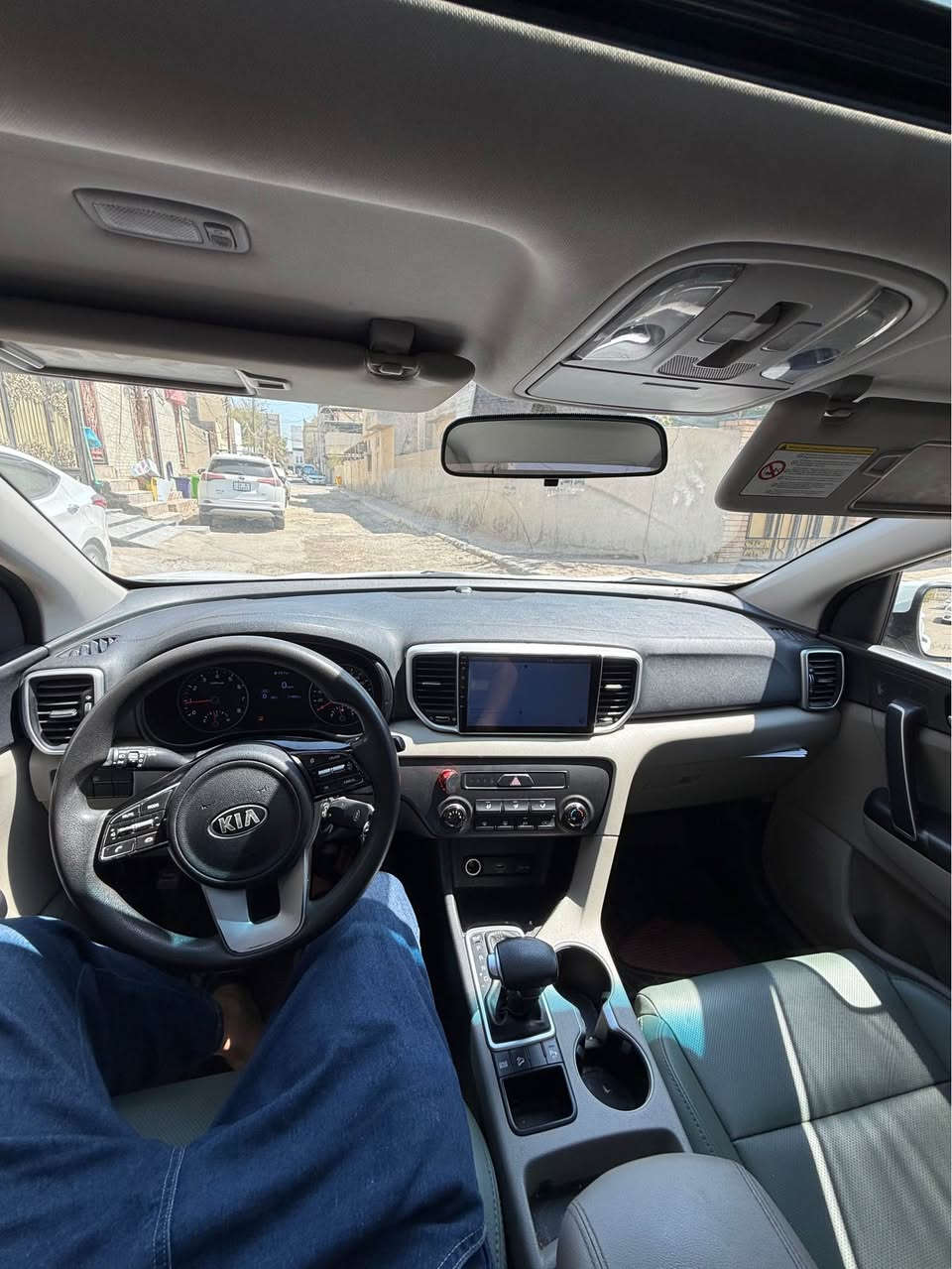السلام عليكم سبورتج 2020 ابيض صدفي سلوفاكي المرغوب  كفاله عامه فقط بيهه pdr  شي بسيط باب خلف العبري مكينه 2000 دوش بانوراما كشنات جلد زيتوني اصل ماشيه 71 الف ثلاث انضمه قياده eco nurmal sport ونضام مساعده نزول المنحدرات حساسات شاشه كامره  اشاير بالمري عليهه سستم صوت حلو رقم اربيل منتهيه سنويه بشهر الثالث حداده تبريد خير من الله 
عنوان البصره الجنينه شارع البهو 
***********
السعر $190 وبيهه مجال انشالله البصرة, العراق
