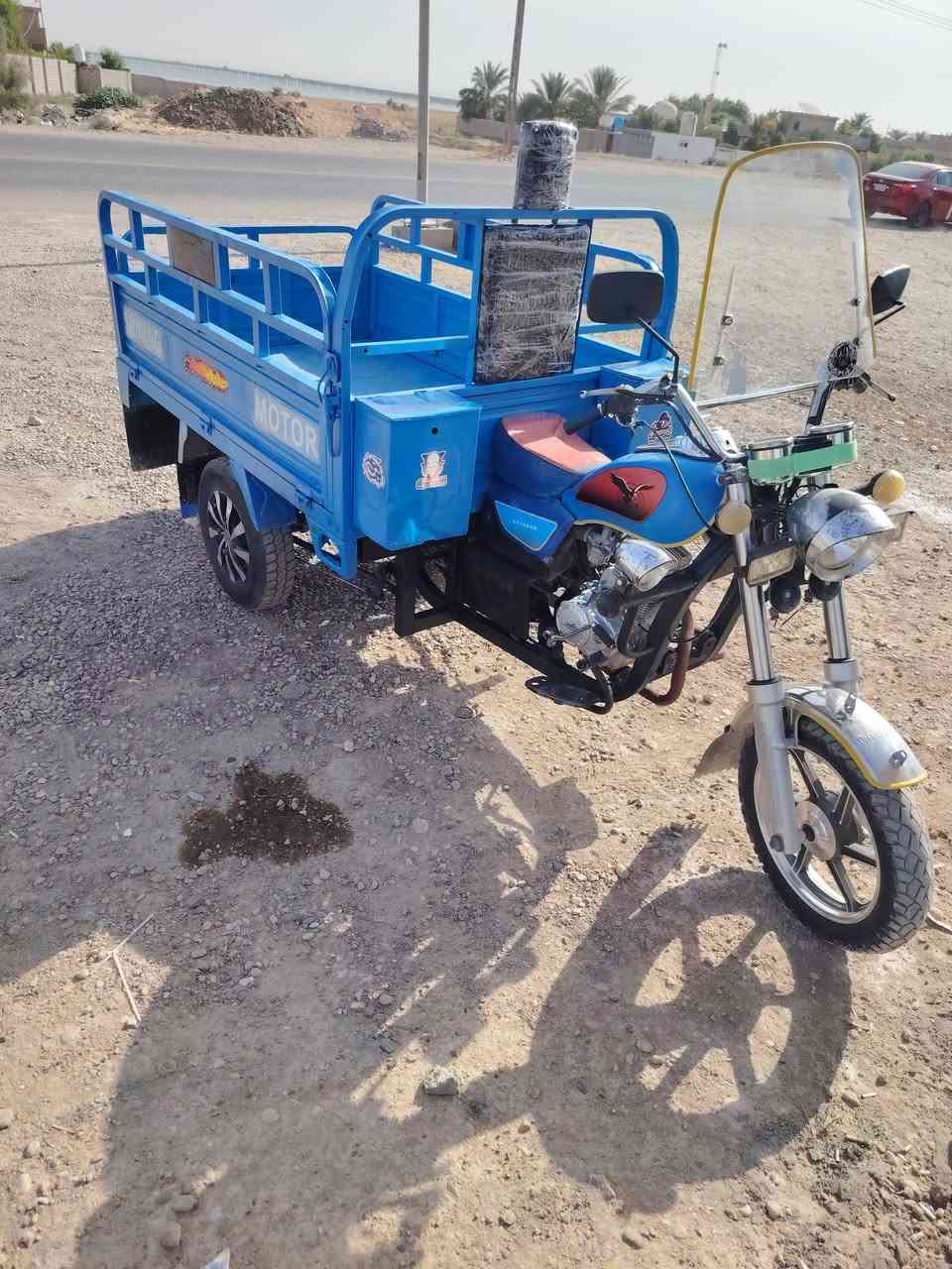 سلام عليكم  ستوته للبيع  ام طير موديل 20 محرك 26 اوواق كامله جنوبية  كهربائيات كامله مكفوله ركبه وشاصي و بدي من كلشي ستوته مصبوغه للجمالية السعر مليون و 550 وبيه مجال بصيط  مكاني ديالى حمرين // ***********
