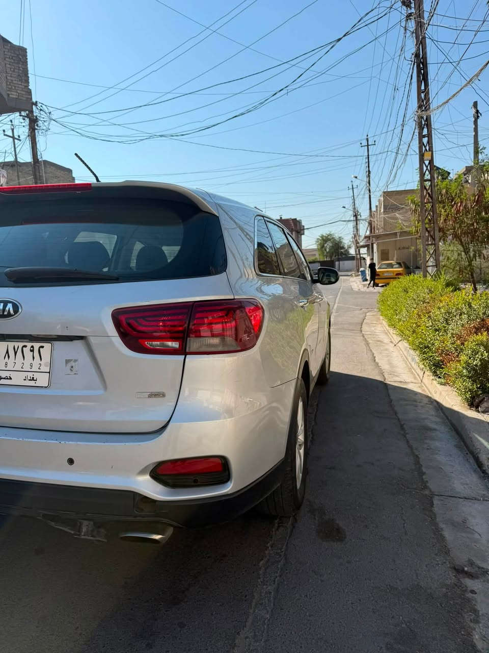 سورنتو ٢٠٢٠
لون السياره :سلفر 

مكينه ٦سلندر GDI

مواصفات السياره :نص فول 

١-شاشه كبيره 

٢-ثلاثه انظمه قياده 

٣-ابل كار بلاي 

٤-قطعتين تبريد ❄️

الباقي معروف بالنص فول 

ضرر السياره: في امريكا مبدل فقط بنيد و بالعراق مبدل قبق جنطه و يوجد بارد بسيط في مناطق محدده 

السونار مصحوب بالمنشور 

مكان السياره بغداد 

السعر ١٨٠ ورقه 

مجال بسيط جدا جدا جدا حق الجيه 

للاستفسار الاتصال :***********
