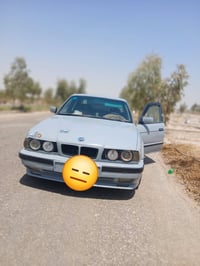 بي ام للبيع بسبب الضرف  525اصل بيهه محرك  وكير30. 8سلندر شرط الفحص ترا...
