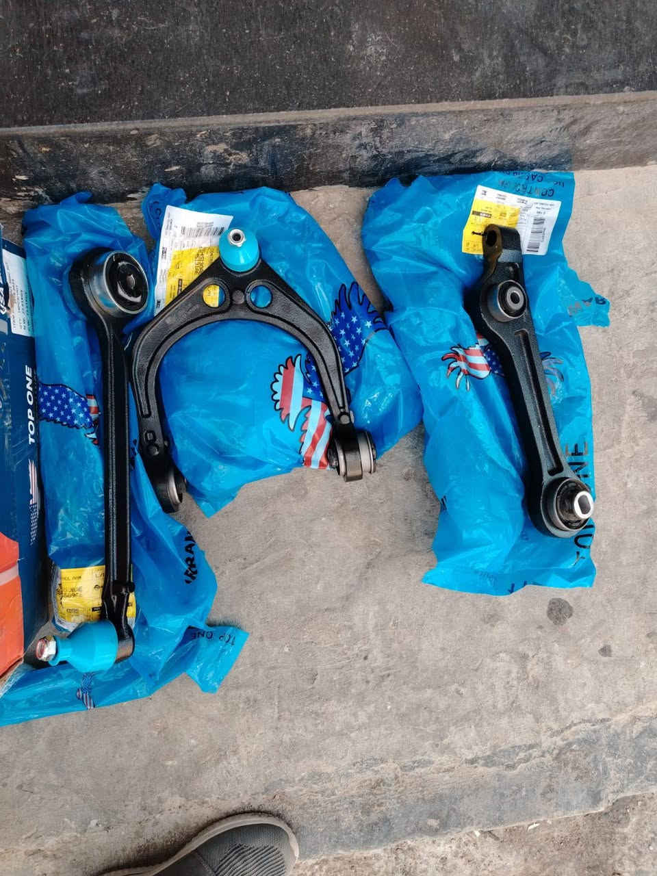حداديه جارجر أوباما جالنجر أمامي
300الف
مع دبلات 370الف
مع العمل والميزانية 
حداديه جارجر أوباما جالنجر خلفيه 
16 بوشه اصليه بوار ستيل 
200 الف 
 325ألف 20بوشه مع دبلات 
مع العمل والميزانية 
عنوان حله شارع الطهمازيه مقابل عمود 28 
كراج حسين الشمري 
***********
