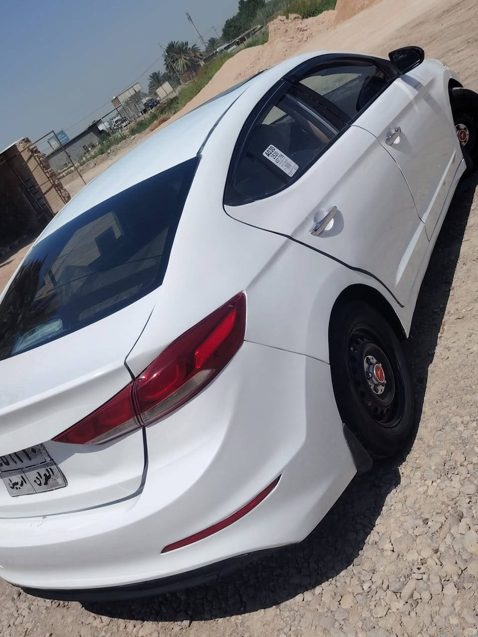 سلام عليكم سياره النتره للبيع موديل 2018 سياره حلوه خير من الله كير مكينه تخم تاير حداديه تبريد ثلج سياره بيها تجيه بسيطه علمن ان سياره ( خليجيه  ) السعر 83 وبيها مجال بسيط الاستفسار ***********
