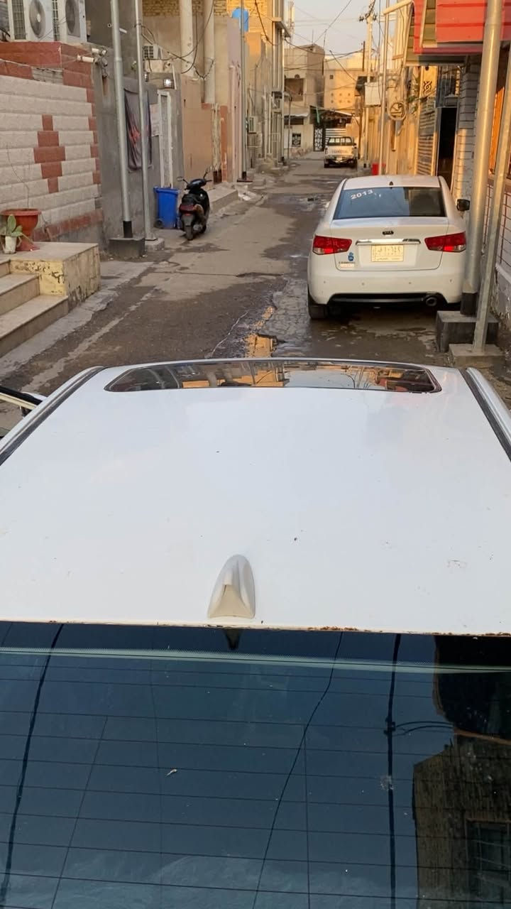 سياره ام كراند )البيع مكينه كير كفاله ياباني بكاجو ونززت الف وثمنميه سياره بيه رشات صلغ ثر خياسات حداديه جديده تبريد شغال سعره ٤٣ وبيه وبيه مجال ويذاء اكو مراوس حسب القناعه مكان العماره  ***********
