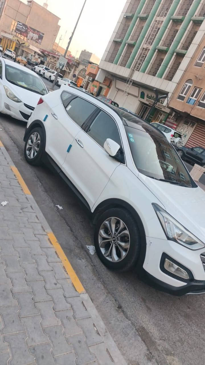الكتابة
🚘 للبيع هيونداي سنتافي 2014 خليجي فل مواصفات
🔹 الموديل: 2014
🔹 وارد خليجي 🇦🇪
🔹 مكينة 3.3 V6 — 6 سلندر
🔹 قير أوتوماتيك
🔹 فل مواصفات
🔹 7 ركاب
🔹 داخلية جلد
🔹 فتحة سقف بانوراما
🔹 شاشة
🔹 كاميرا خلفية
🔹 حساسات اصطفاف
🔹 كراسي كهربائية
🔹 تدفئة كراسي
🔹 دخول ذكي + تشغيل بصمة
🔹 مرايات كهربائية
🔹 تحكم بالمقود
🔹 مثبت سرعة
🔹 مكيف أوتوماتيك
🔹 إضاءة زينون/LED
🔹 جنوط 19 إنش
🔹 نظام ABS وثبات إلكتروني
🔹 السيارة نظيفة وتستحق المشاهدة والفحص
📍 المكان: الكوت – واسط
💰تعال خاص 
📞 للاستفسار: [***********]
