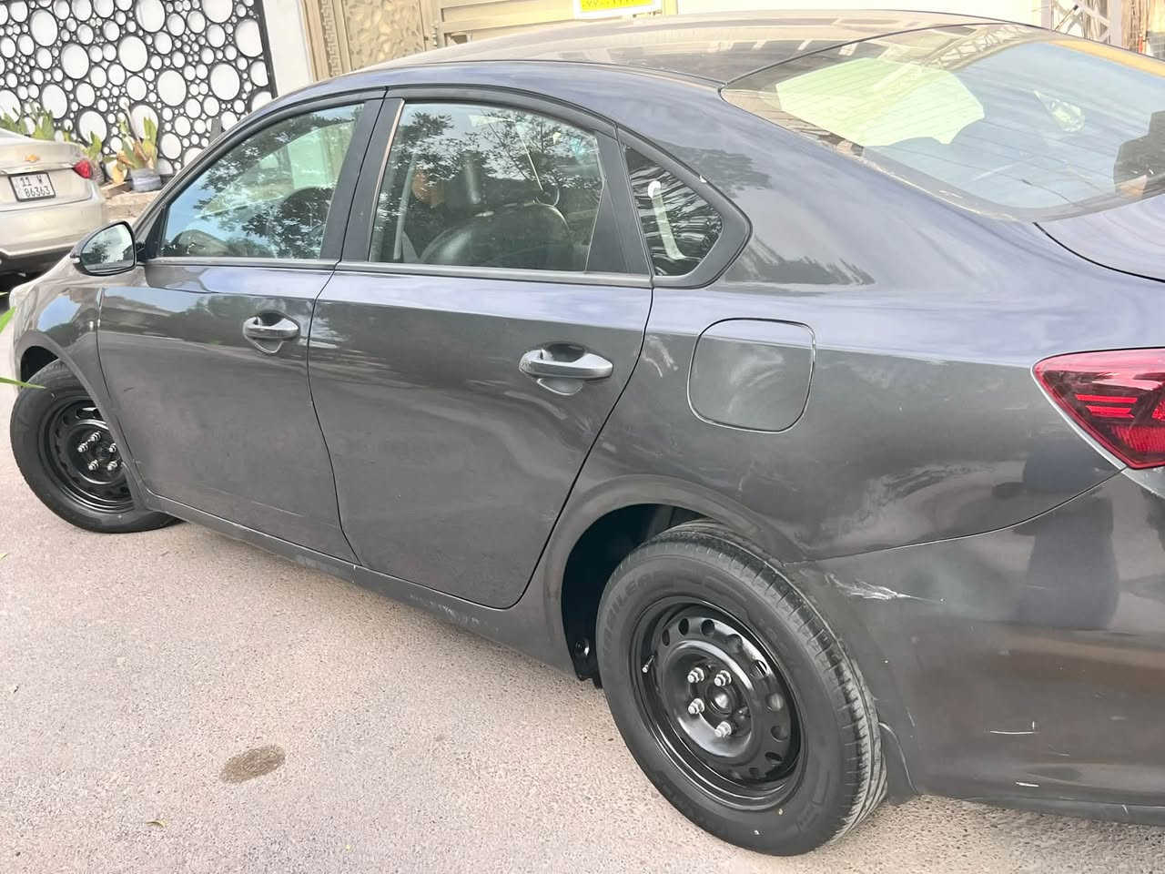 سلام عليكم سيراتو خليجي مديل ٢٠٢٠ مكينة ١٦٠٠ ماشية١٢٦ حقيقي شاشة كشنات جلد شاير بل مري كامرة خلفية حساسات خلفية رقم بغداد العنوان بغداد ***********
