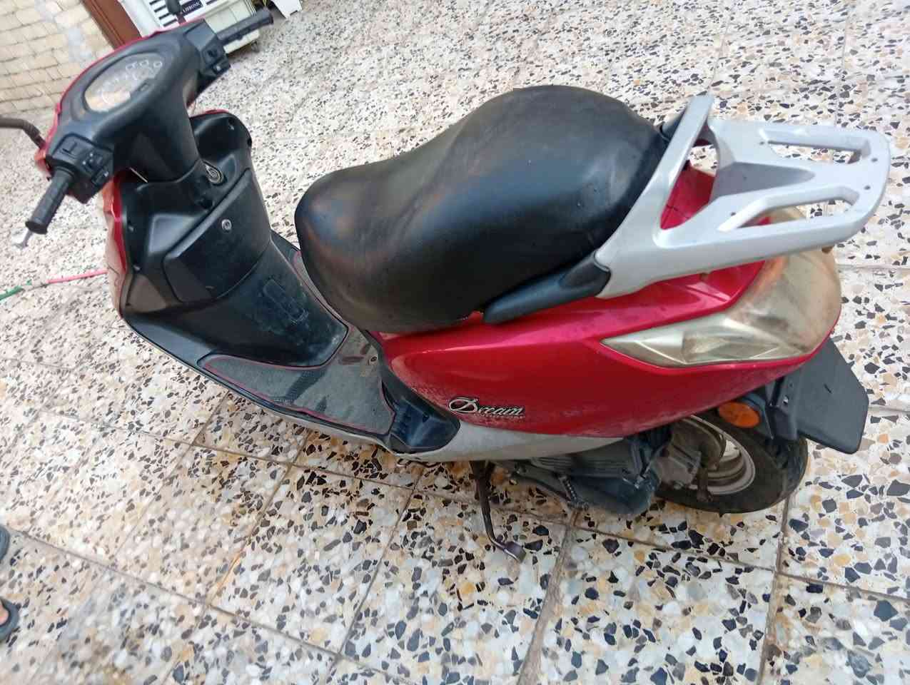 دراجة نارية سبيسي تايوان كوم حديد للبيع تصال على رقم ***********
