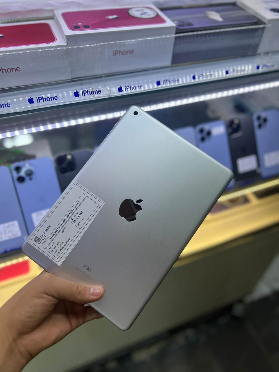 السلام عليكم ورحمة الله وبركاته ❤️
📢 تم بحمد الله وصول iPad 7 🔥

💾 الذاكرة: 32GB
🔋 البطاريات: من 80% إلى 87%
🇯🇵 نسخة JA (اليابان)
✅ كلشي ممبدل
🔒 مكفول
✨ نظافة 100%
🛡️ ضمان 15 يوم

💰 السعر: 175 ألف فقط 🔥

🚚 توصيل متوفر لجميع المحافظات 🇮🇶

📞 للاستفسار والطلب:
***********
