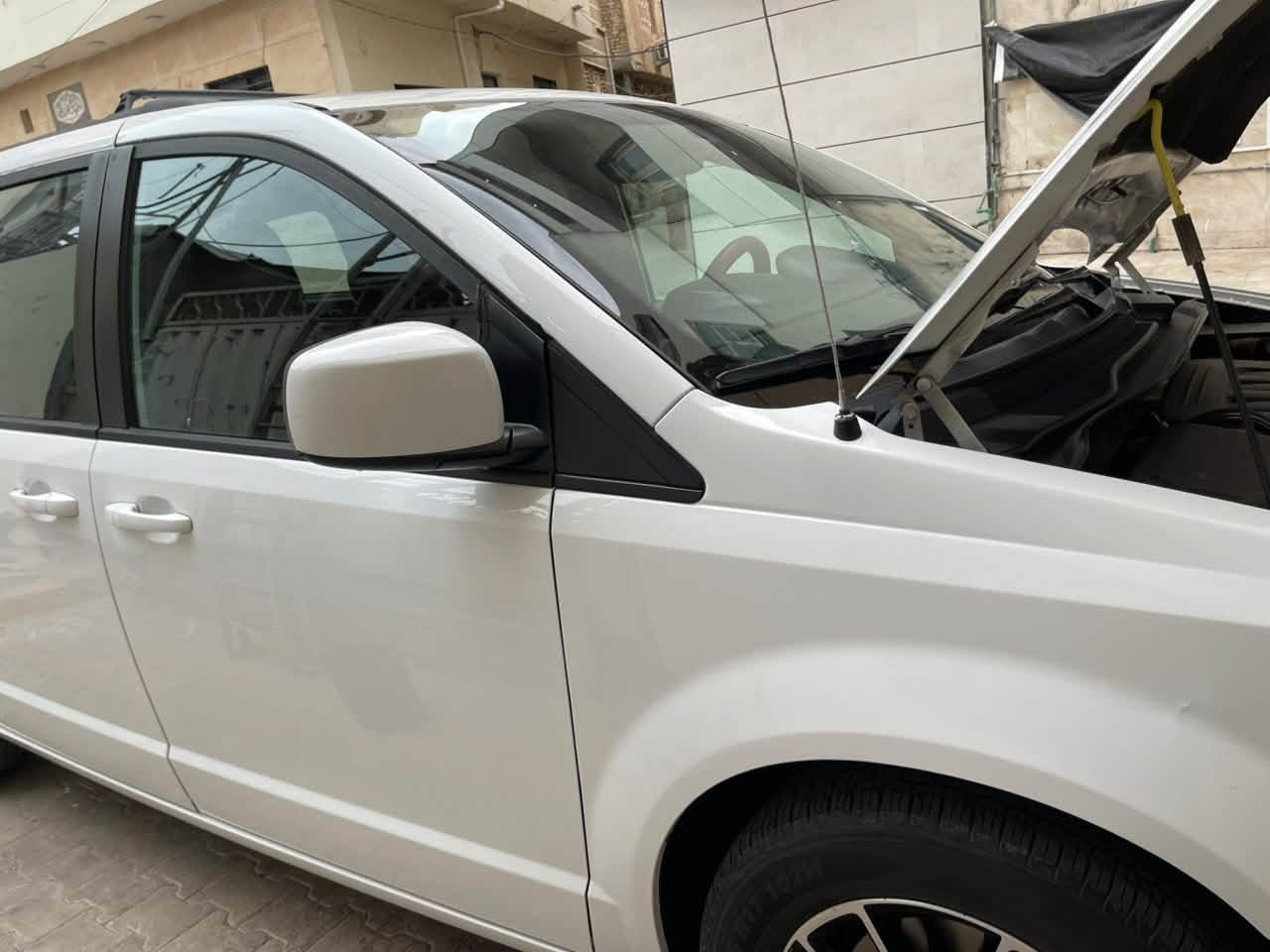 جراند كرفان GT • ٢٠١٩ • رقم بغداد