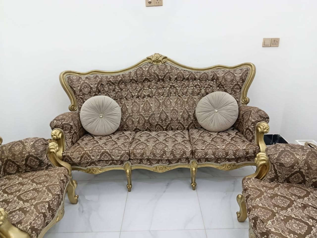 تخم للبيع مع طبلات سعر300ألف
الرقم***********شغال واتساب و رصيد
العنوان الشهداء حي الأمين
