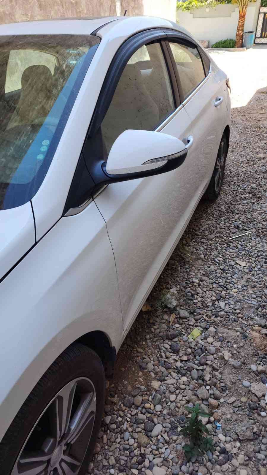 اكسنت رينا • ١٦٠٠ • رقم اربيل