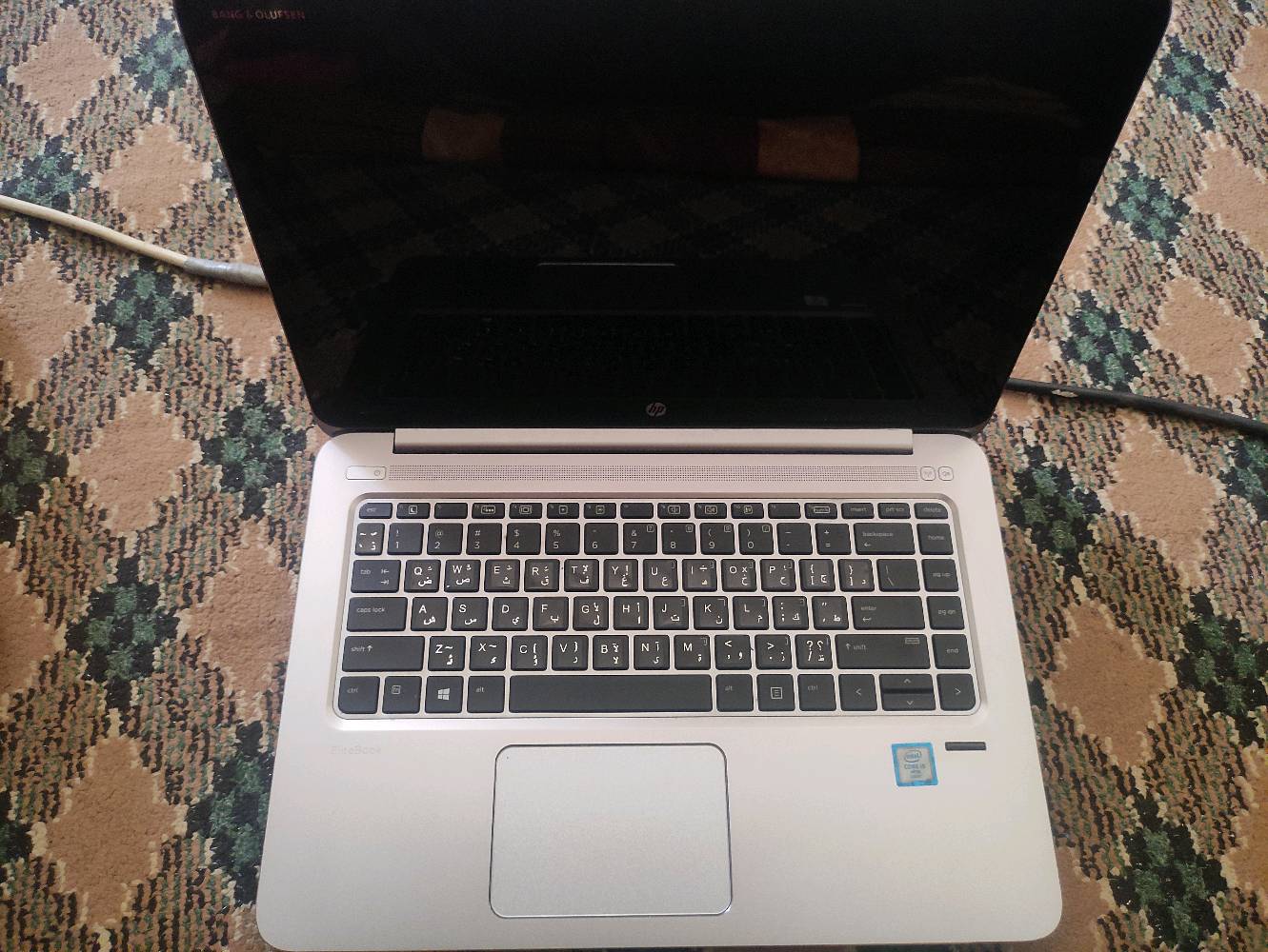 Device name: EliteBook Folio 1040 G3
Processor  Intel(R) Core(TM) i5-6300U CPU @ 2.40GHz   2.50 GHz
Installed RAM  16.0 GB
System type  64-bit operating system, x64-based processor
Pen and touch  Touch support with 10 touch points(شاشه لمس)
__________
                                                      كارت الشاشه VC SHARE
14.1 LED TOUCH
OS DOS-NO CD
Version  21H2
SSD. 256G قابل للزياده
Gen 6 جيل سادس
__________
مستعمل فقط دراسه ملحقاته وياه 
مكاني بابل مركز/سعره 350 الف