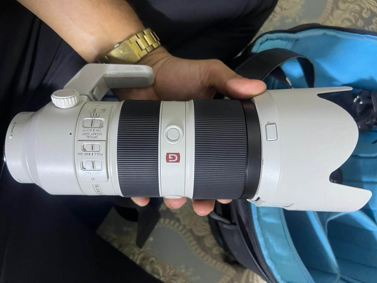 عدسة جي ماستر 70-200 اصدار اول 
نظافة 98%
سعرها مليون و600بيه مجال 
لتصال***********
