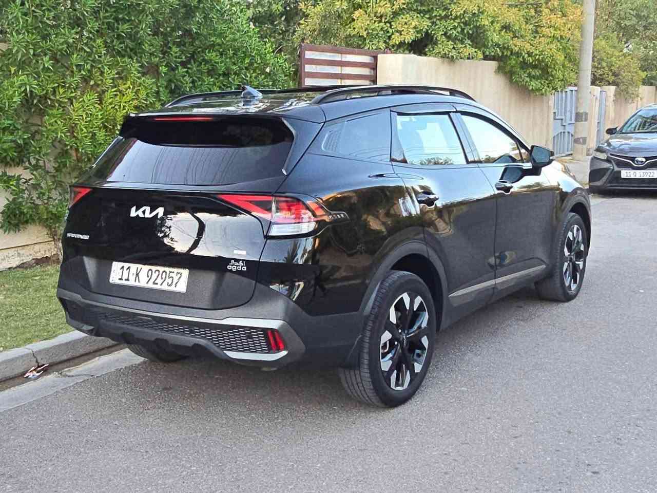 ‏2023 Kia Sportage X Line
 كيا سبورتج 2023

مكانها بغداد حي الجهاد
***********
 

لون اسود

مواصفاتها :

-بنوراما

-بصمة  

-شاشة كبيره على طول دشبول 

-رادارات / رادار امامي /رادار جانبي /رادار خلفي

-حساسات خلفي 

-كشنات تدفة‏  

-كشنات جلد .

-دفع رباعي  نضام جبلي وثلجي وترابي

-نزول منحدرات                                                    

-كشنات كهرباء

-تبريد قطعتين 

-ويل كروم 

-بلوتوث USB ابل كار بلاي والاندروير . 

-حاجب ليد

-نقطه عمياء

-مراة تعتيم

-اشاراة بالمراياة الجانبيه                                     

-فول تحكم ستيرن                                                                                     

-اوتو بريك                                                        

-سايد بريك بصمة                                                       

-شحن اللاسلكي                                                            

-‏داخل اسود جلد 

-نضام قياده أيكو + سبورت + نورمل

-مثبت سرعه

-تحديد مسار والقياده الاليه 

-لايت بلادي Led +  زينون ‏دبل زينون اصلى . 

-رادار الخطوط البيضاء 

-لايتات اربع عدسات + ليد 

‏-شاشة إلكترونية

-تشغيل عن بعد 

‏AUTO HOLD-38

‏39-Auto start

-منفذ شحن في المقاعد الأمامية

-تبريد منفصل السائق عن الراكب مع دكتات تبريد خلفية. 

- جنطة كهرباء 

فول 

وبعد كومه مواصفات

ماشية 70 الف كيلو 

السعر:182 وبيه مجال  

حادث جاملغ امامي فقط والسونار مرفق بغداد, العراق

