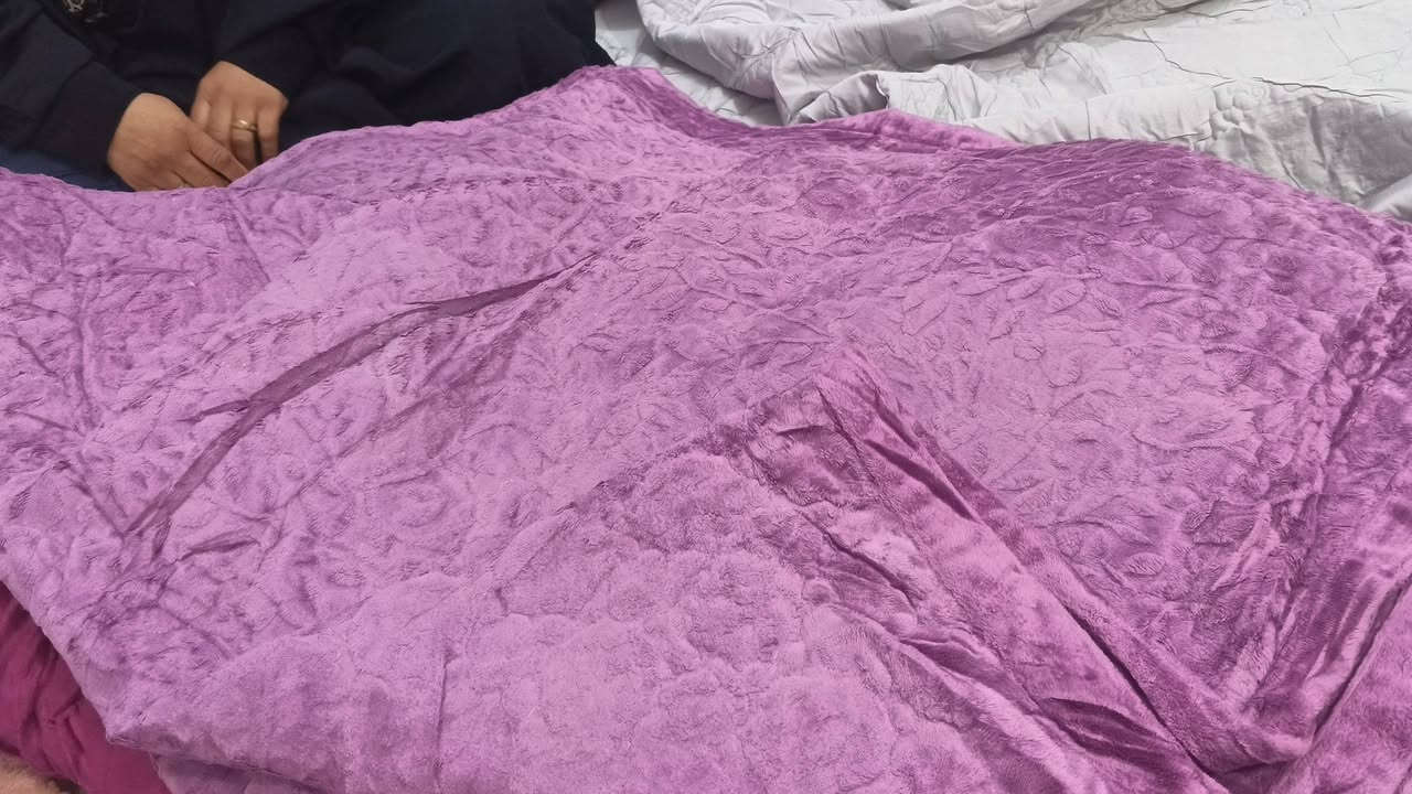 يوجد لدينا ديباجات ثقيل وخفيف وتلبيسات فرشات جرابي على وتساب
***********
