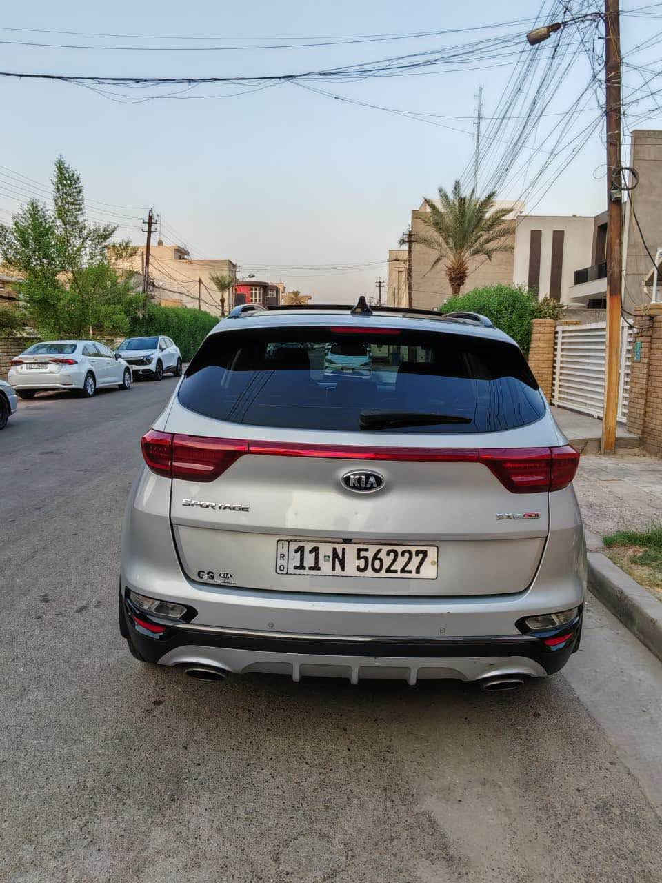 🚘 للبيع Kia Sportage 2020 SX Turbo
📍 الموديل: 2020
📏 الممشى: 55,000 ميل
🔥 المحرك: 2.0 Turbo
⚙️ كير أوتوماتيك 6 سرعات – AWD
💪 المحرك والكير مكفولات
✨ فول مواصفات:
* جلد + تدفئة وتبريد مقاعد + كشنات كهرباء 
* فتحة بانوراما
* تحكمات ستيرن + كروز سرعة + شفتات ستيرن+ تدفئة ستيرن
* تبريد قطعتين + التبريد الامامي منفصل 
* صندوك كهرباء + البك لايت لد+ دبل كزوز
* وضعيات قيادة 
* شاشـة 8 إنچ + Apple CarPlay / Android Auto
* سماعات Harman Kardon
* بصمة وتشغيل Push Start
* رادارات امامي وخلفي ونقاط عمياء
* مثبت سرعة متكيف
* التثبيت على المسار
* مري شفط 
* كاميرا خلفية + حساسات
* لايتات LED + ويل كب حجم 19
🔧 الحادث: فقط البنيد والجاملغ بدون اضرار داخلية ويوجد سونار وصور حادث 
💰 السعر: 155 ورقة وقابل للتفاوض
📍 الموقع: بغداد – الكرادة
📞 للاستفسار: *********** بغداد, العراق
