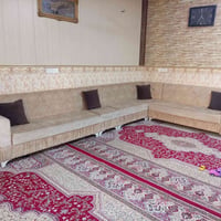كنبة • نظيفة • للبيع