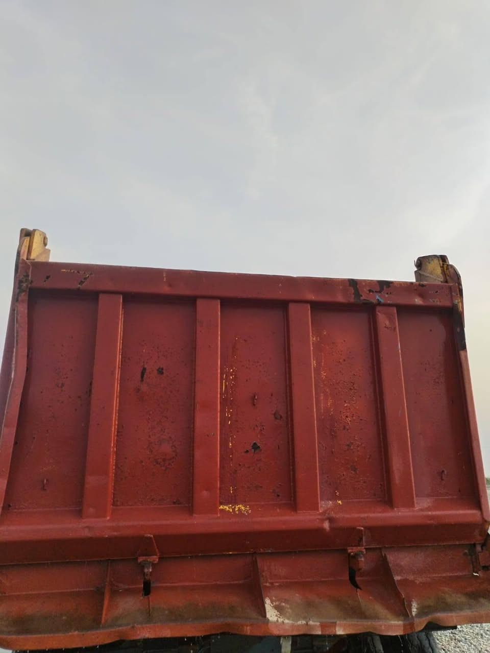 مقطوره للبيع بدي مايلر بيع مستعجل السعر ٦٥ وبيهة مجال عنوان واسط النعمانيه.
***********
