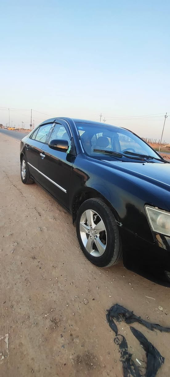 سوناتا موديل 7 لون اسود مصبوغه عام ضربتها جاملغ خلفي بدون دواخل المكينه بيها خيط بخار رقم بابل مكاني ديوانيه قضاء الشاميه 

*********** كوفة, النجف
