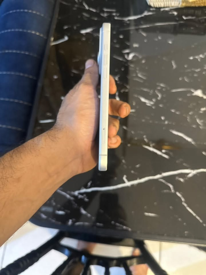 السلام عليكم 👋
ايفون 17برو ماكس 📱سيم كارت شرق اوسط
اللون: سلفر❤️
البطارية: 99 من فرمتت يله صارت 99✅
عدد دورات الشحن : 187✅
الضمان: 2027/1/19 يعني بعده بالضمان✅
نضافة الجهاز 100‎%‎❤️✅
لو شخط او دگره مابي 😉
ملحقات فقط الكارتونة🎁
السعر 1.850.000
عنواني الغزالية ***********
