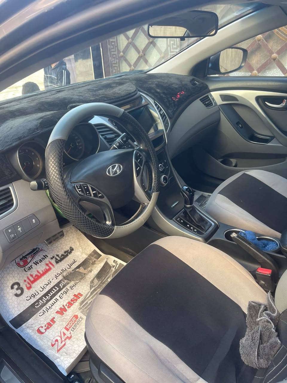 السلام عليكم النتره مديل ٢٠١٦ خليجي فول مواصفات ما عده البصمه فتحه مري شفط تبريد قطعتين مكينه كير مكفولات شرط الضمان تبريد ثلج بسمي ثاني يوم التحويل 
رقم الهاتف ***********
