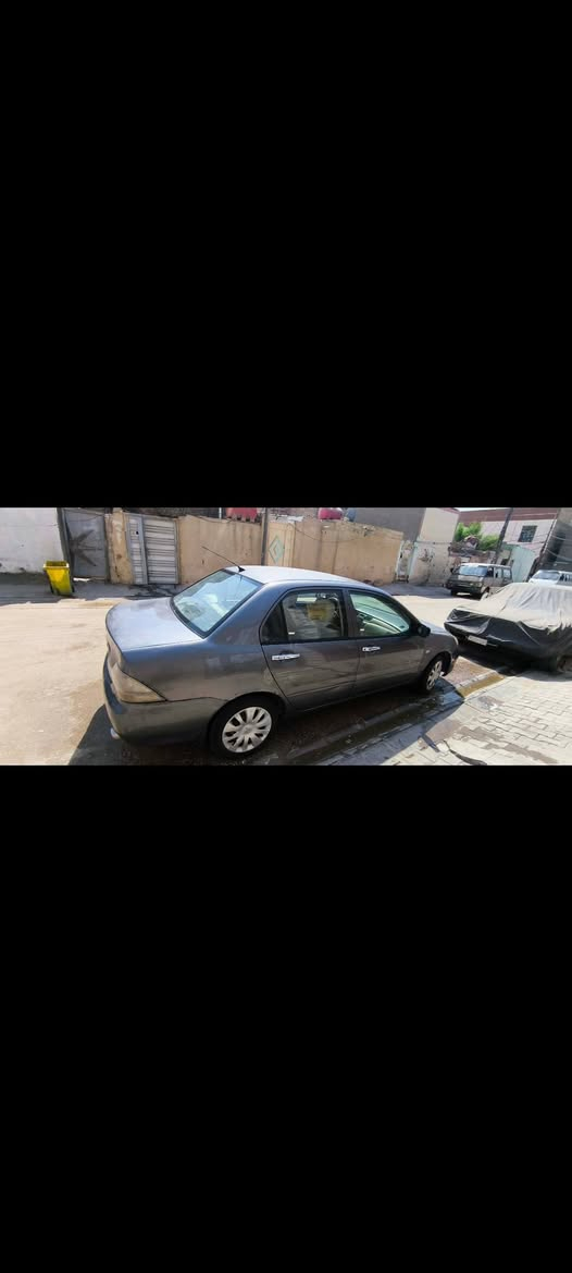 السلام عليكم للبيع سياره لانسر بومه 2010 بسعر 70 وبي مجال اربع تايرات جدد   وللاستفسار رقم واتساب ***********
