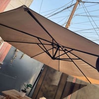 مضلة خارجية • للبيع