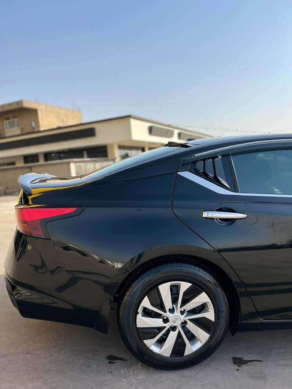 السلام وعليكم
Nissan Altima 2020 S

فقت بۆ فرۆشتن گۆرینەوە ناکم 🖤

حادیسەکی سەیارە بەس دەرگای سایق رەقم شاسیم
1N4BL4BV0LC276851
 
 سەیارە گێر مەکینە تەبرید تەقە رەقە هەمووی یەک هفتەیە چارە تاییە لۆکم بۆی کریە
رەقم هەولێرە تحول کردن دووەم رۆژ

سعري 126 وەرقە کەمک معامەلی بریانە 💙 

*********** Singapore

