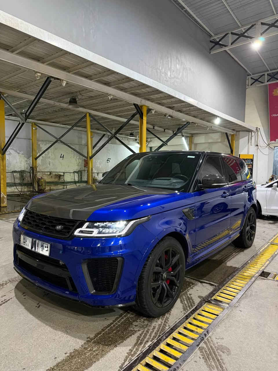 رانج سبورت SVR 🔥 للبيع و السعر مناسب
2020 خليجي ماشية 73 الف كيلو مكفولة و مغلفة ppf 
عدا ٤ اصابع تكحيل 
اعلى فئة مواصفات فول كاربون فايبر داخل و خارج 
داتاشو و اللايت داينمك ٤ عدسات 
السيارة كلش جديدة من ناحية تراي و حدادية و كلشي و مناقصها برغي و لا بيها مصرف كلش جديدة 
مكان السيارة زيونة باسمي تحويل ثاني يوم رقم بغداد
السعر 46,500$ و بيها مجال للشراي 
للاستفسار  ***********
