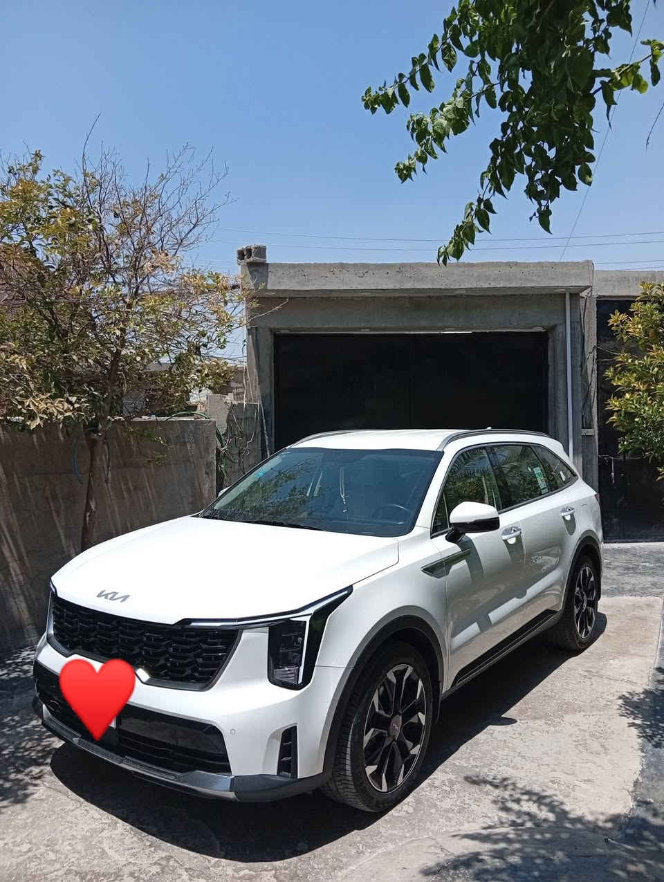 للبيع كيا سورينتو 25 خليجي
محرك 6 سلندر السعر 315 وبيه مجال
بغداد /***********/***********
