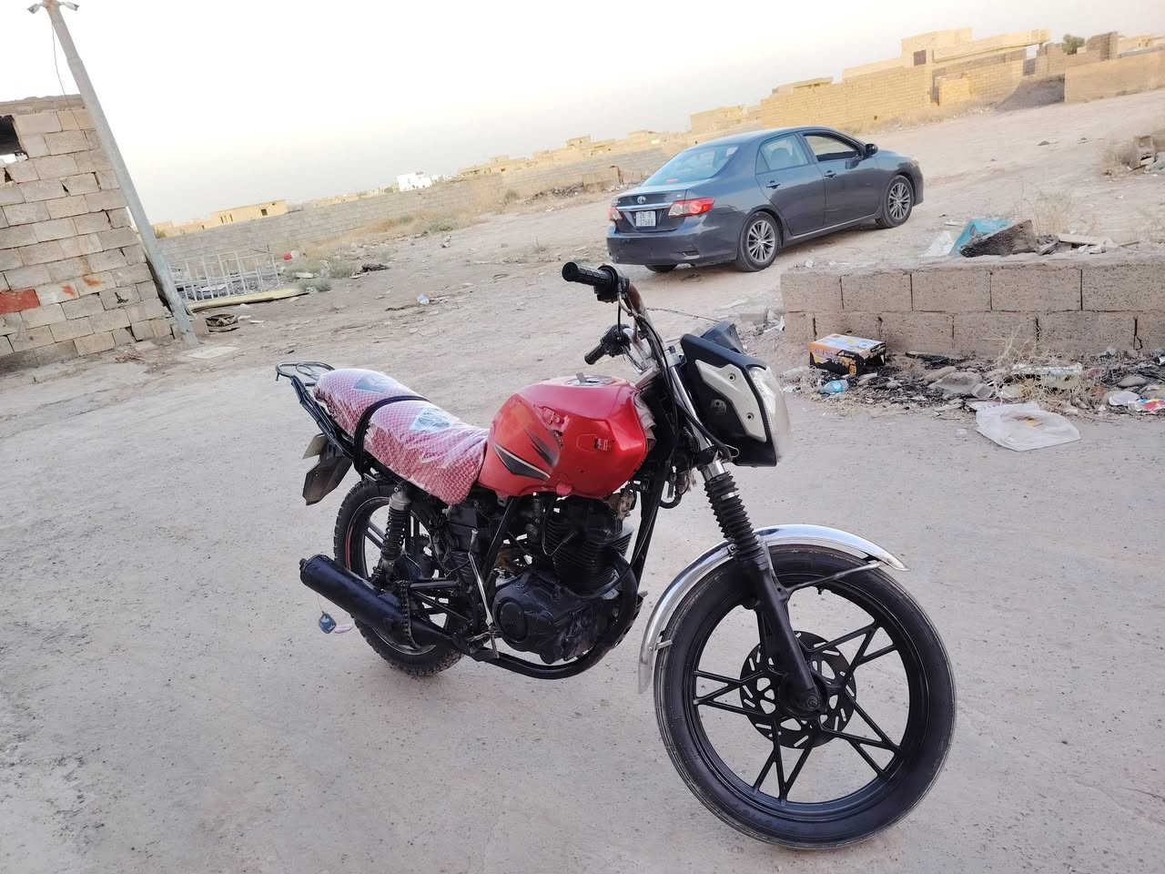 سلام عليكم
#للبيع 

#جمره🔥🏍🏍🏍

#كهربائيات شغال 🚥🚦🔋🚨 

#سلف هندر شغال   يعوزه ربط السلف  👍👍👍👍👍

#تخم #تاير #جديد ⭕⭕⭕⭕🛟

#السعر 290وبه مجال 

👈👈👈👈مكانه صلاح الدين قضاء العلم 👉👉👉👉

📲📲📲📲***********📲📲📲📲📲📲
