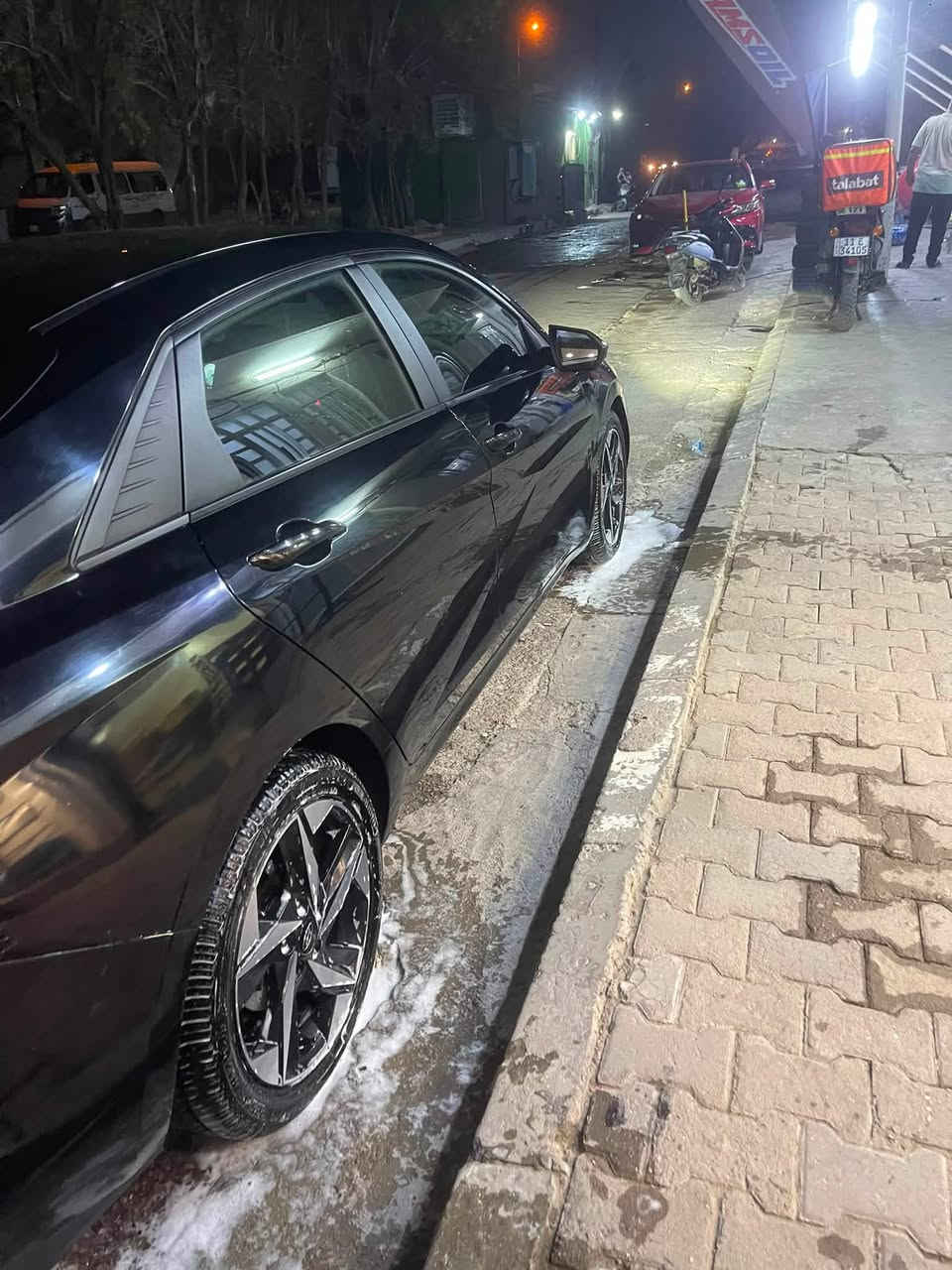 بيع فقط سلام عليكم النتره وارد أمريكي للبيع موديل 2023حادثها موجود للمنشور لسياره كفاله من الشواصي والغود واليرباك جاهزه للأخير 
صدر امامي خلفي 
تبريد 
تغم تاير 
باتري 
جديد 
شاشه 
نقطه عمياء 
كأمره دوار 
توقف ذاتي
بعد هواي مواصفات 
بسمي اني شخصين 
مكان السياره بغداد الحريه رقم تلتفون ***********
ملاحضه سياره يرادلها بوليش چيفن مستعجل عله فلوس أريد أبيع لسعر 127 مجال حك جيتك
