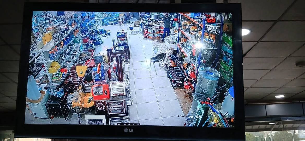 Hikvision • ١٢ كاميرا • ٢ ميگابكسل