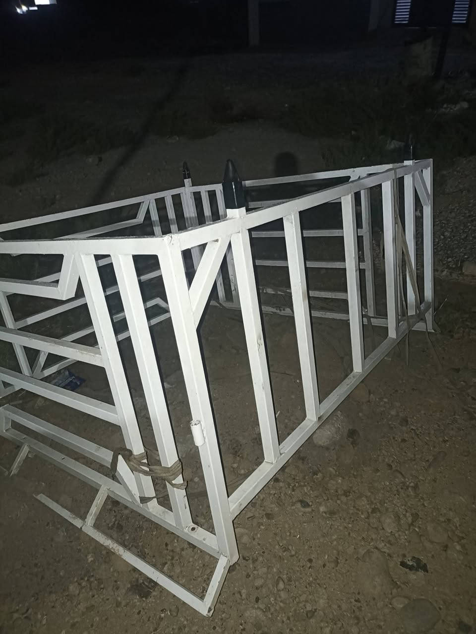 محجل بيكم حديد ثقيل مكان بعويزه السعر 125 قفل مكان بعويزه ***********
