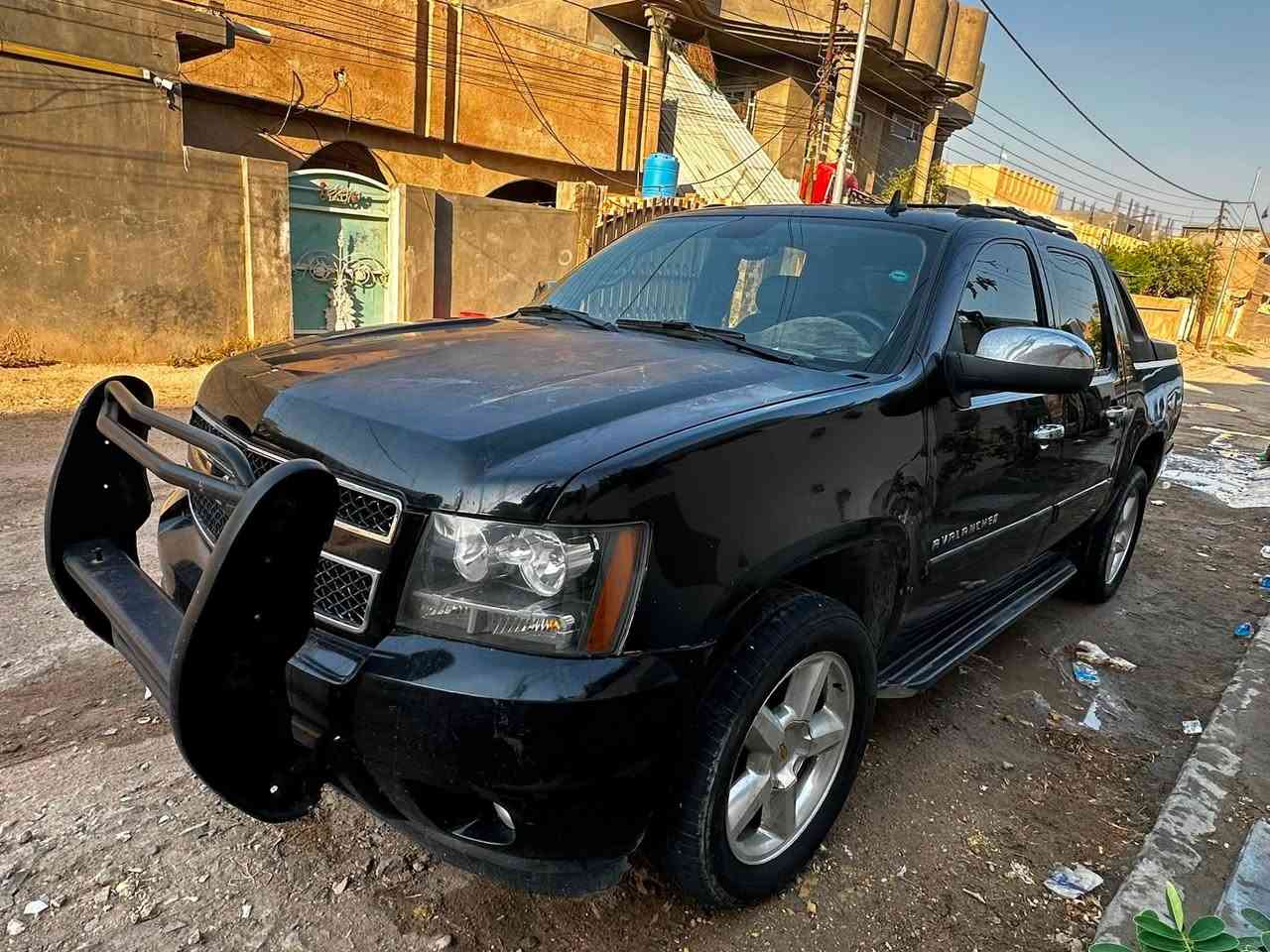 السلام عليكم
تاهو افلانج 2007 ltz  فول مواصفات 
رقم سليمانيه جديد بسمي 
حادثه امريكه بيبان ثنين وبالعراق دور الجوملغ الخلفي صاير بيهن زنجار ومسويهن ويحتاجلهن تعمير جديد ابيعه صبغ حزام 
جاهزه من كل شي كير محرك حداديه تبريد 
مواصفات كامله من كل شي 
مكانه بابل 
السعر 118 بيه مجال بسيط 
***********
